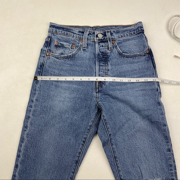 Vintage Levi’s 501 High Rise Women’s Jeans - Picture 6 of 8